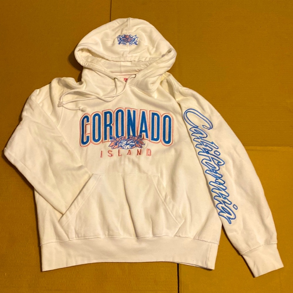 Womens L Hoodie by Authentics MV Sport